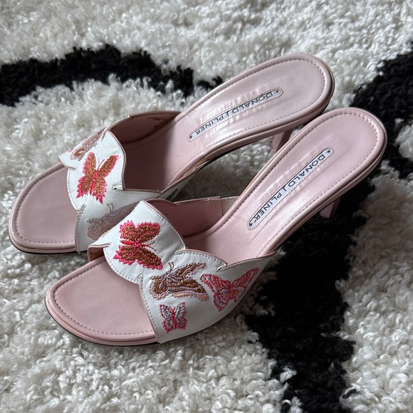 Donald J Pliner - pink and white Colorful Butterfly Embroidered Heels - size 8.5 - Picture 1 of 1